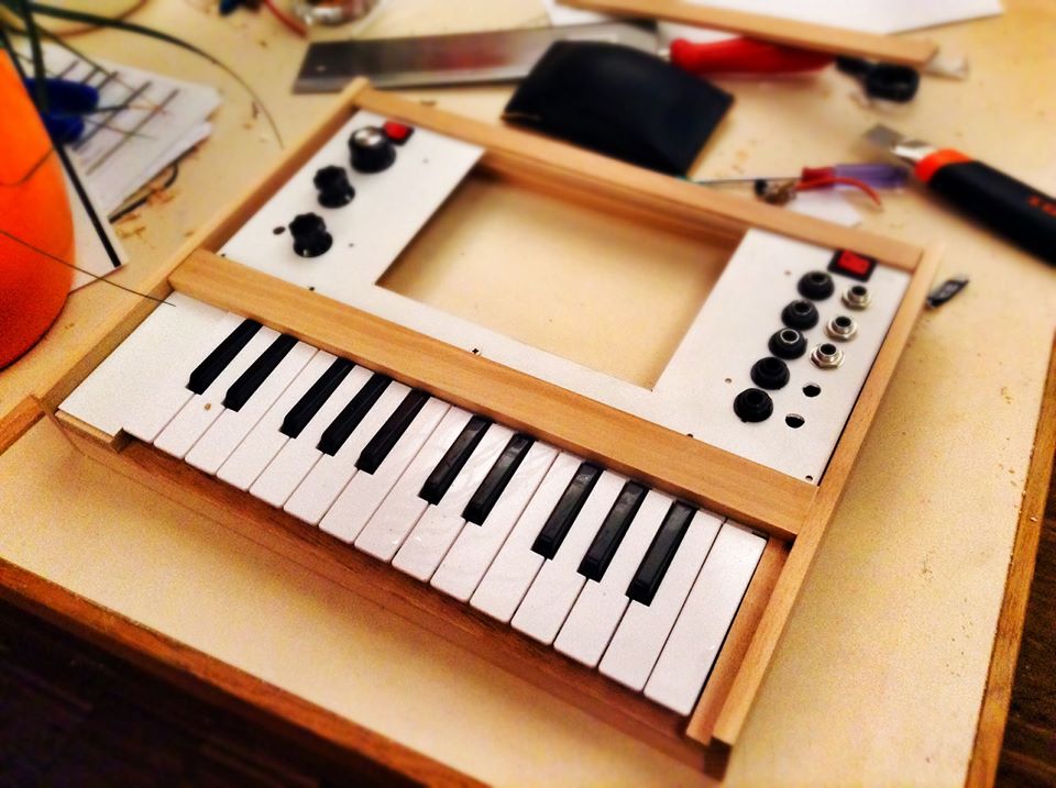 minimoog-ipad-prototype.jpg